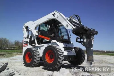 Аренда мини-погрузчика Bobcat S650 с гидромолотом (900 Дж)