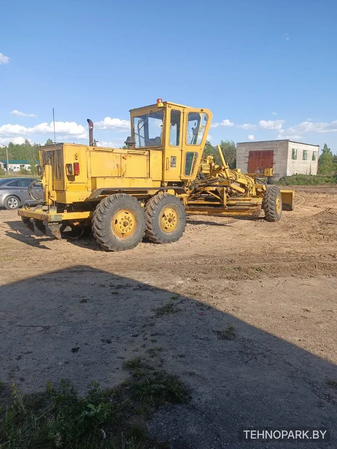 Аренда гусеничного экскаватора Hitachi ZX220 в Минске и РБ