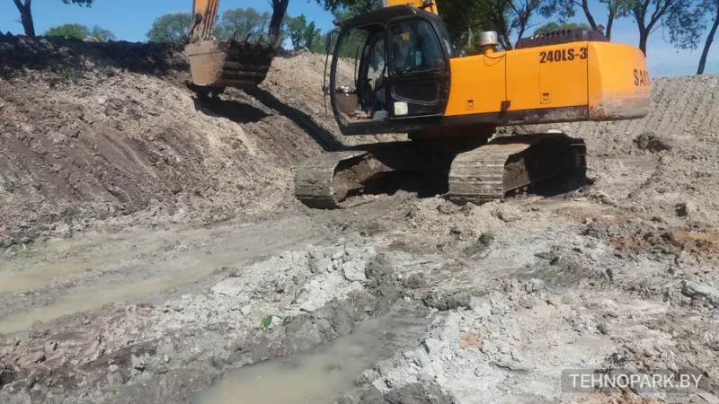 Аренда полноповоротного гусеничного экскаватора в Минске и РБ