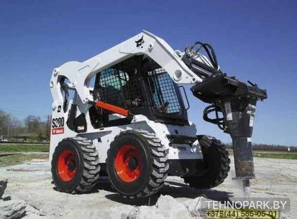 Аренда мини-погрузчика Bobcat S590 (ямобур, гидромолот, вилы, ковш)