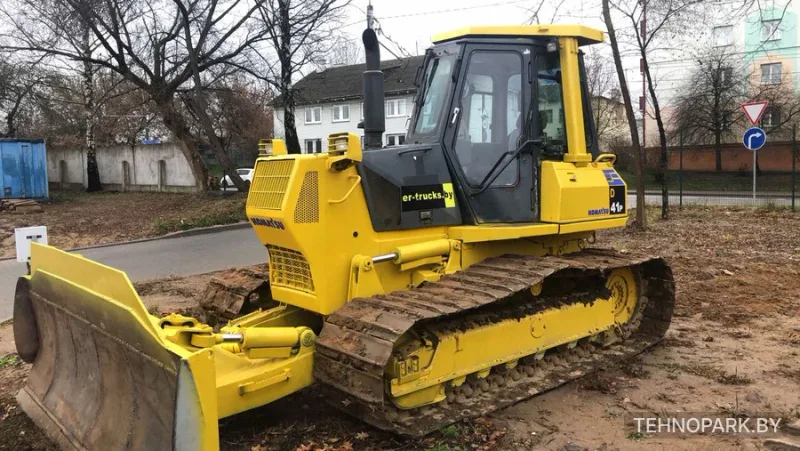 Аренда болотных бульдозеров Komatsu и CAT (15-47 т) с отвалом 12 м³