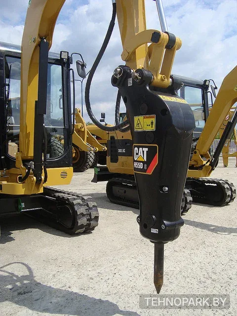 Аренда мини-экскаватора Volvo ECR25D и Hitachi ZX33-6 с навесным