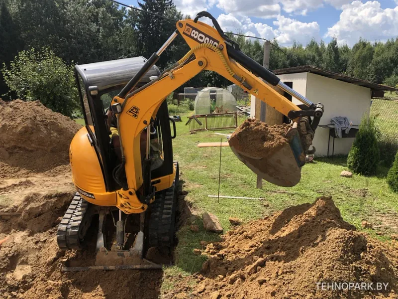 Аренда мини-экскаваторов JCB 8025, Bobcat, Hitachi (3 т) с гидробуром