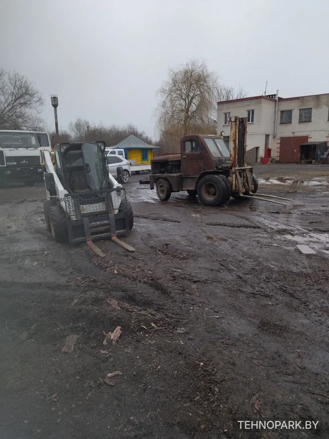 Аренда Bobcat со спецнавеской: культиватор, косилка, просеиватель грунта