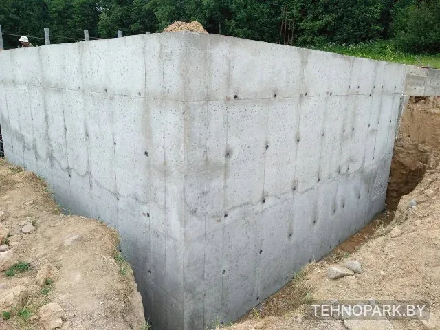Аренда усиленной мелкощитовой опалубки (каркас 40х40, фанера 21 мм)