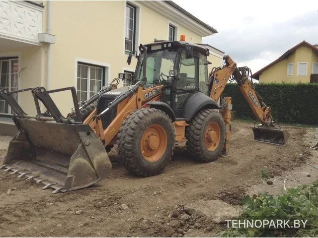 Аренда трех экскаваторов Case 695ST, гидроманипулятора и телескопа Manitou