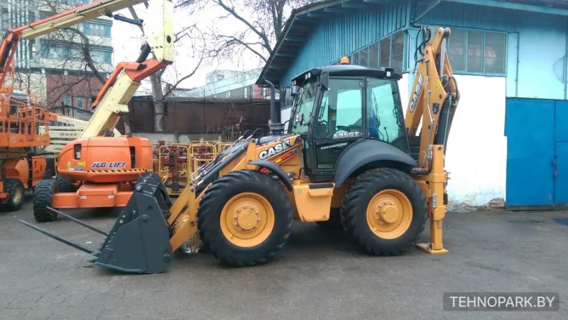 Аренда трех экскаваторов Case 695ST, гидроманипулятора и телескопа Manitou