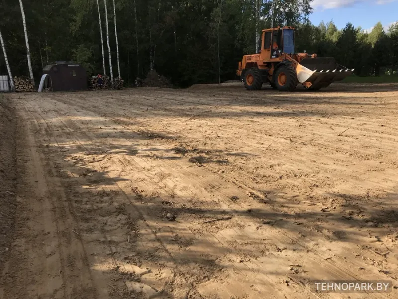 Аренда фронтальных погрузчиков Амкодор 342С4 и XCMG 300 LW в Молодечно