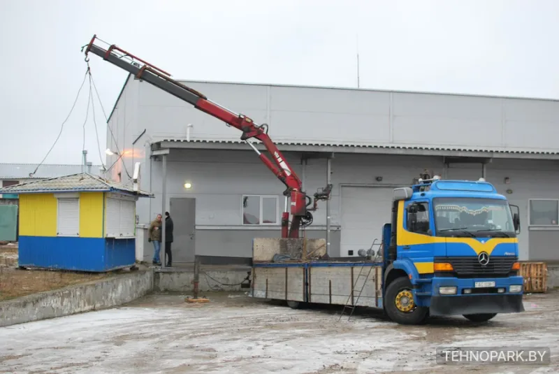 Аренда манипулятора Mercedes Atego 10 т (кран 10 т, вылет стрелы 10 м) по всей РБ