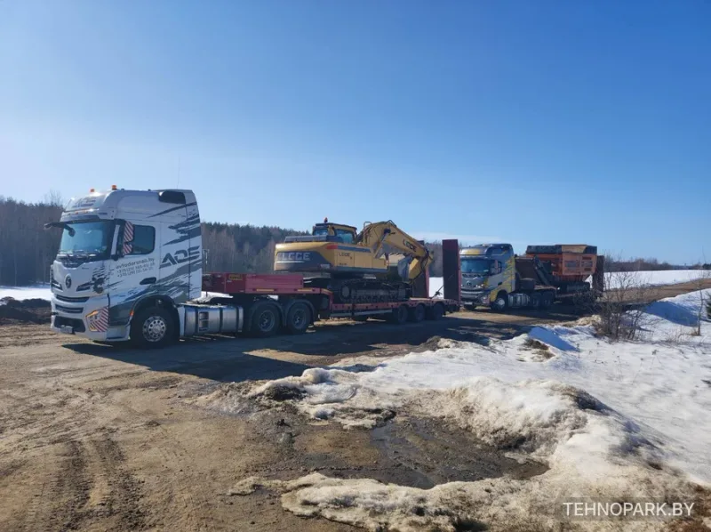 Срочная перевозка спецтехники тралом до 50 т (раздвижка до 16 м, уширители до 4 м)