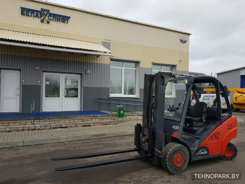 Аренда дизельного погрузчика Linde H30D (3 т) с гидростатикой — Германия