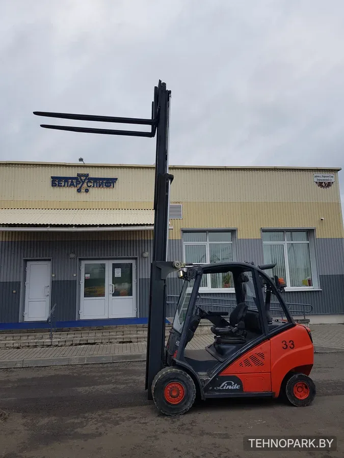Аренда дизельного погрузчика Linde H30D (3 т) с гидростатикой — Германия