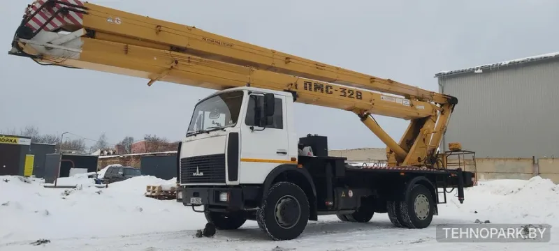 Аренда автовышки ПМС-328 (28 метров) с поворотной корзиной
