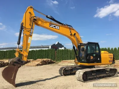 Аренда экскаватора JCB JS 220 (22 тонны) для земляных работ