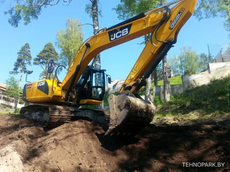 Аренда экскаватора JCB JS 220 (22 тонны) для земляных работ