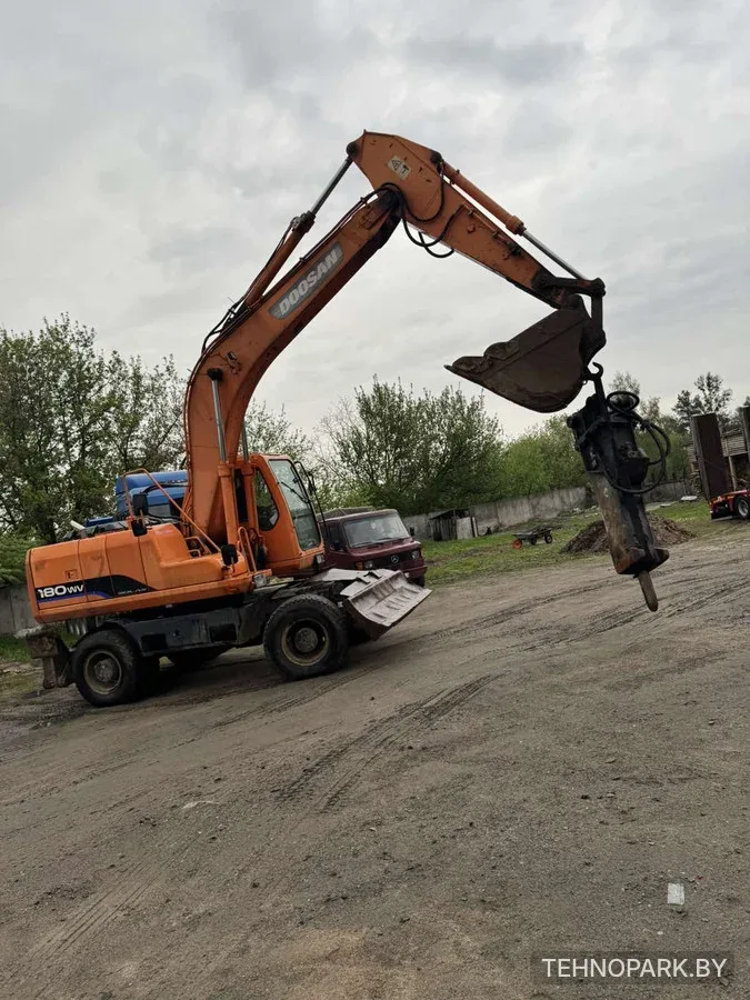 Аренда колесных и гусеничных экскаваторов (JCB, Doosan, Hyundai) 24/7