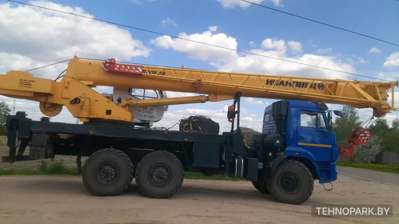 Аренда автокрана 25т 31(+9)м