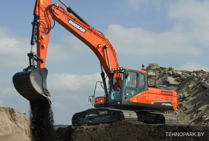 Аренда экскаватора Doosan DX255LC: гидромолот, гидроножницы, дробильный ковш