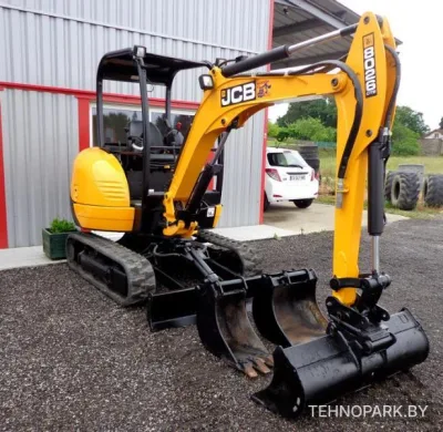 Аренда новых мини-экскаваторов JCB: глубина 3 м, гидромолот, бур