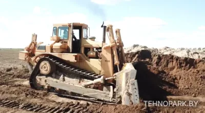 Аренда тяжелого промышленного бульдозера Caterpillar CAT D9 (отвал 14 м³)