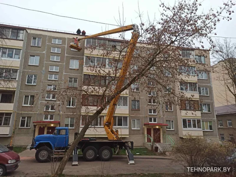 Аренда автовышки 22 м ЗИЛ-131 вездеход 6x6 | Вышка повышенной проходимости