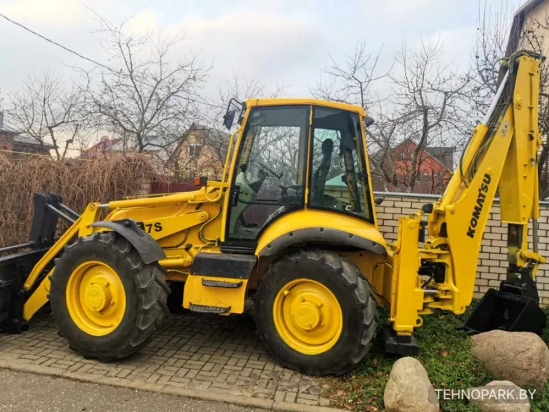 Аренда экскаватора-погрузчика Komatsu WB97S круглосуточно 24/7