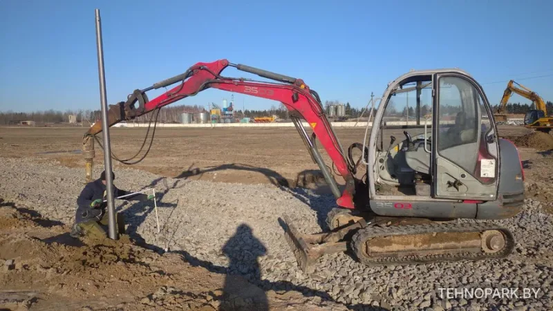 Услуги ямобура на базе 4-тонного мини-экскаватора Wacker Neuson (глубина до 4 м)