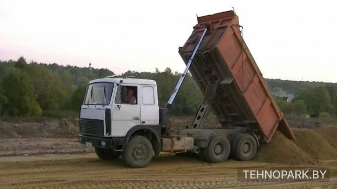 Аренда экскаваторов-погрузчиков JCB 4CX, Case, Cat, Venieri от УМ-2020