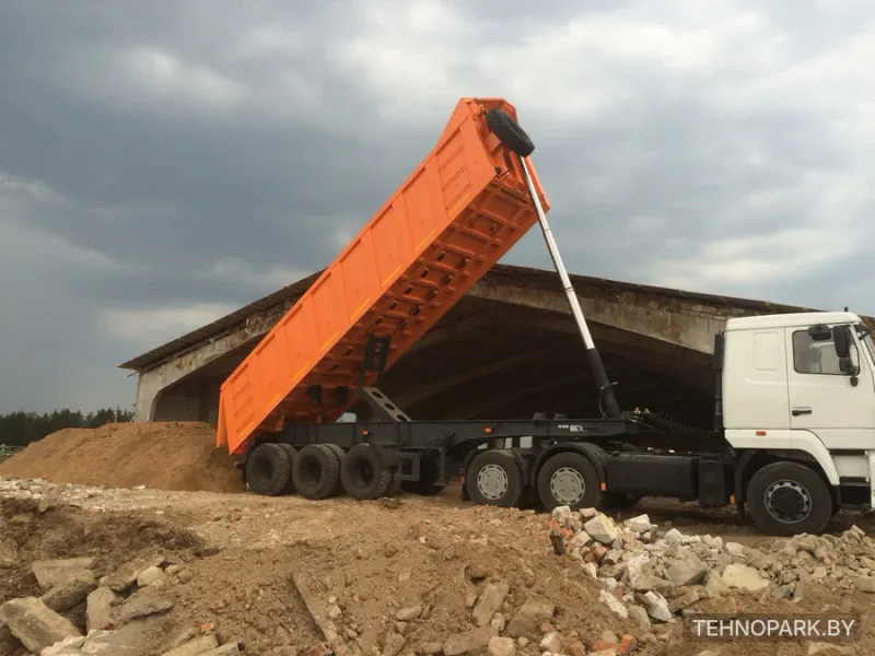 Аренда открытых длинномеров (6-14 м, 22 т) и парка спецтехники