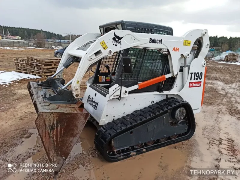 В аренду Bobcat T 190 гусеничный мини-погрузчик, 2008 г.в., высокопроизводительная техника