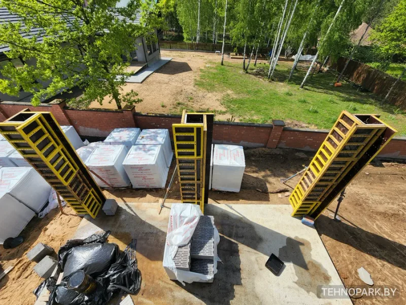 Аренда мелкощитовой опалубки для квадратных колонн без крана