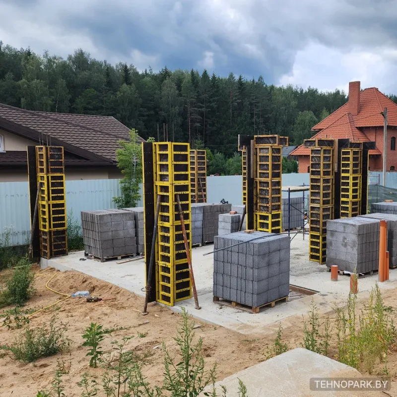 Аренда мелкощитовой опалубки для квадратных колонн без крана