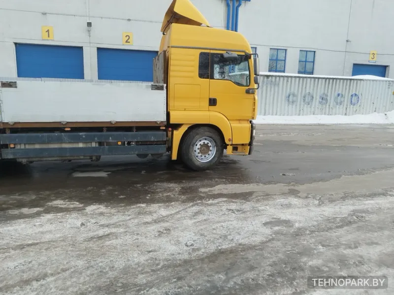 Аренда бортового манипулятора для доставки стройматериалов и монтажа