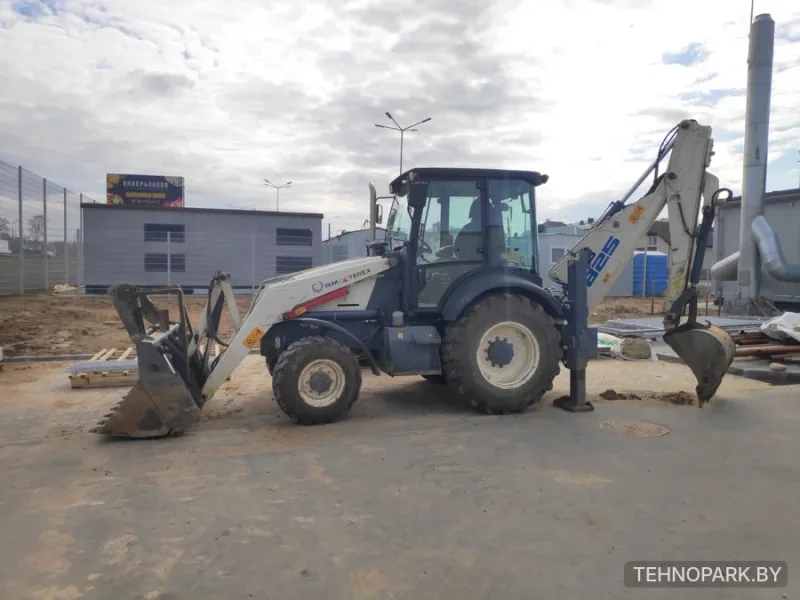 Аренда экскаватора-погрузчика Terex TLB 825 по всей Беларуси