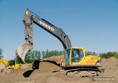 Аренда тяжелого экскаватора Volvo EC 240 BLС: гидромолот, гидроножницы
