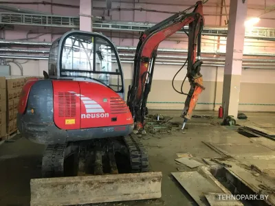 Аренда гидромолота на мини-экскаваторе Wacker Neuson 3503 (3.6 т)