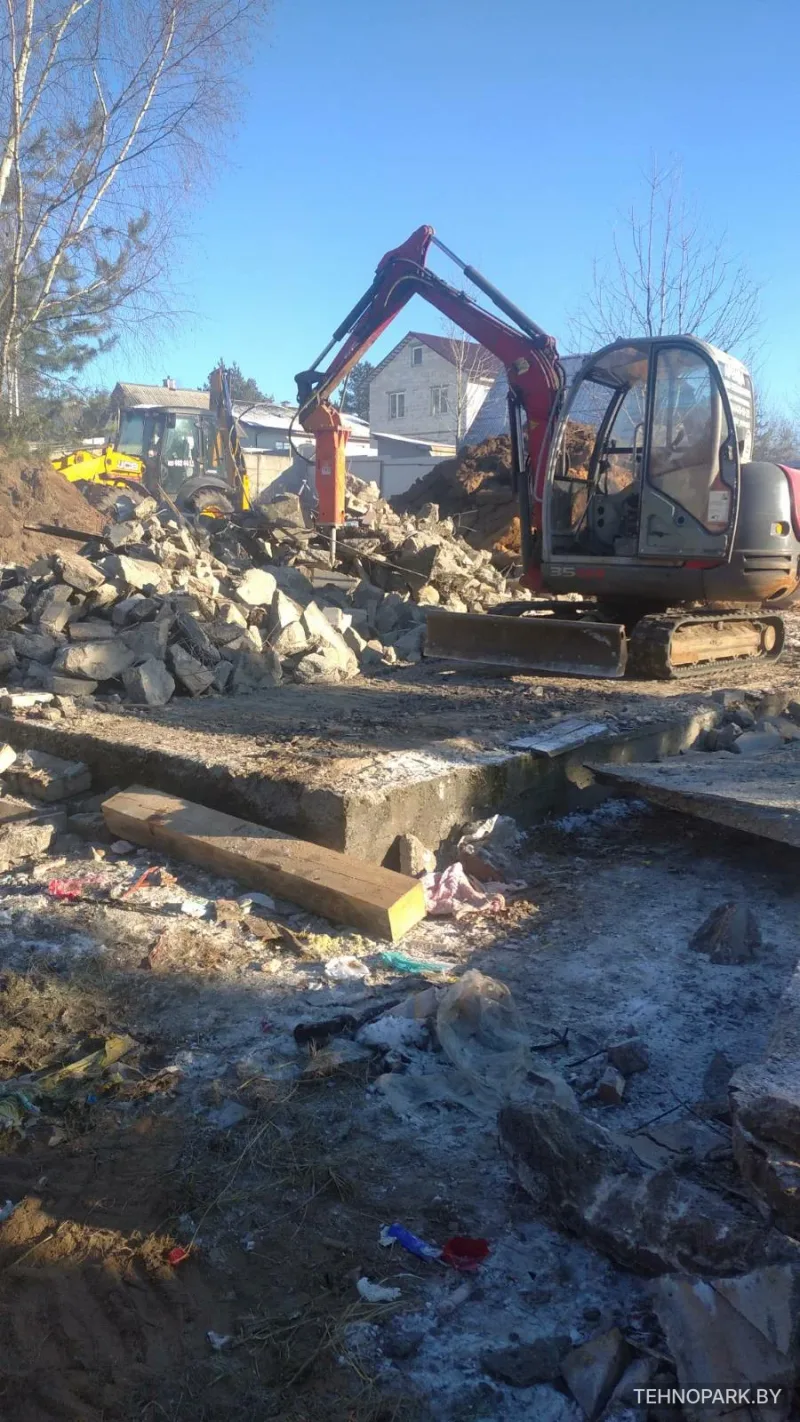 Аренда гидромолота на мини-экскаваторе Wacker Neuson 3503 (3.6 т)