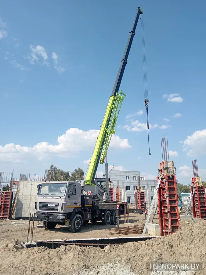 Аренда автокранов 16, 25, 40, 70 т и автовышек 12-36 м