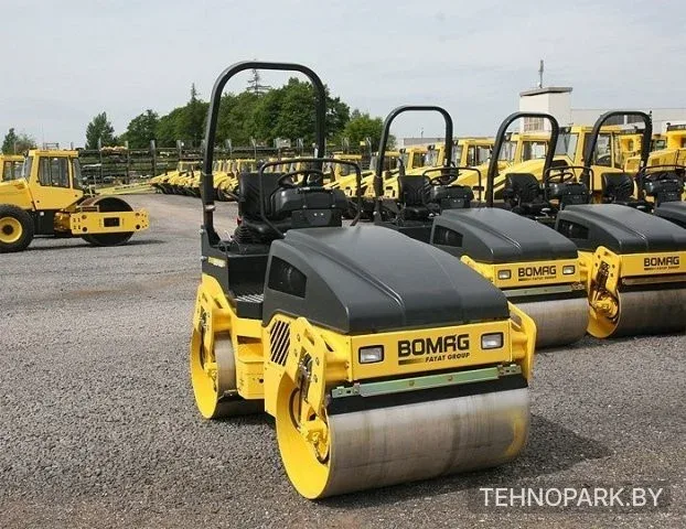 Аренда легкого комбинированного катка BOMAG BW 120 AD-4 (2.6 т, ширина 1.2 м)
