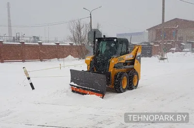 Аренда мини-погрузчика Bobcat для уборки снега и паркингов (24/7)