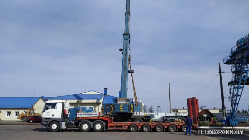 Грузоперевозки тяжеловесного негабарита тралом 70 тонн (платформа 8.9 + 6.3 м)