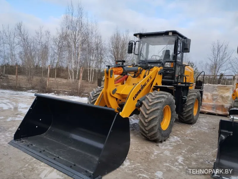 Аренда фронтальных погрузчиков Амкодор 332С4, 342С4 и экскаватора JCB 4CX