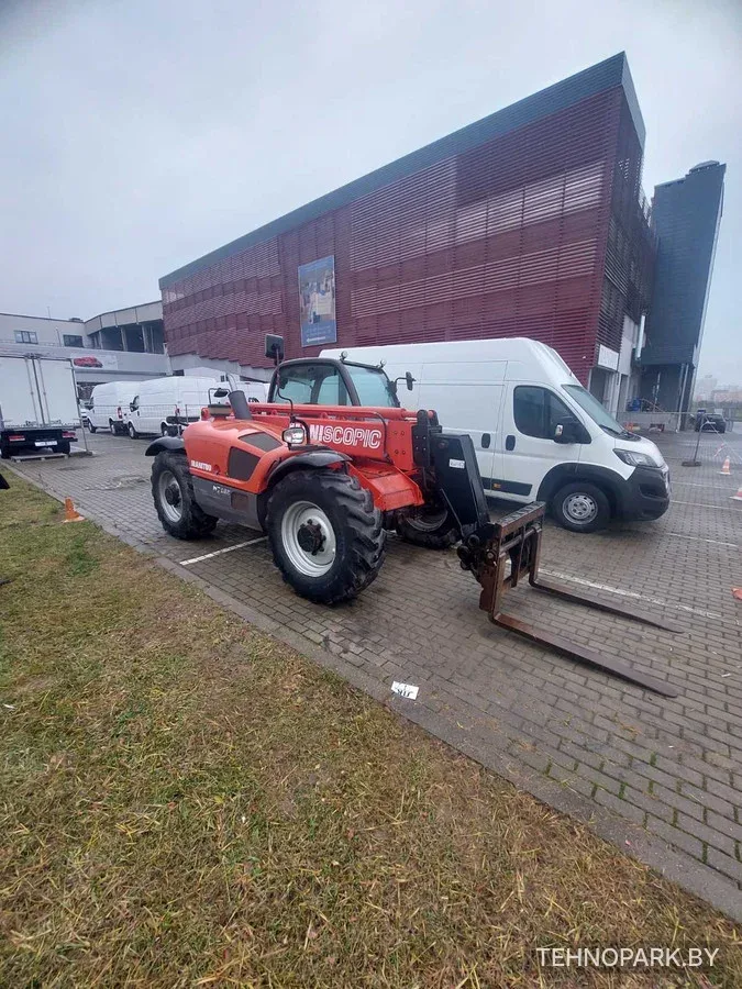 Аренда погрузчика Manitou 932 с гидробуром D=300 мм (глубина до 7.5 м)