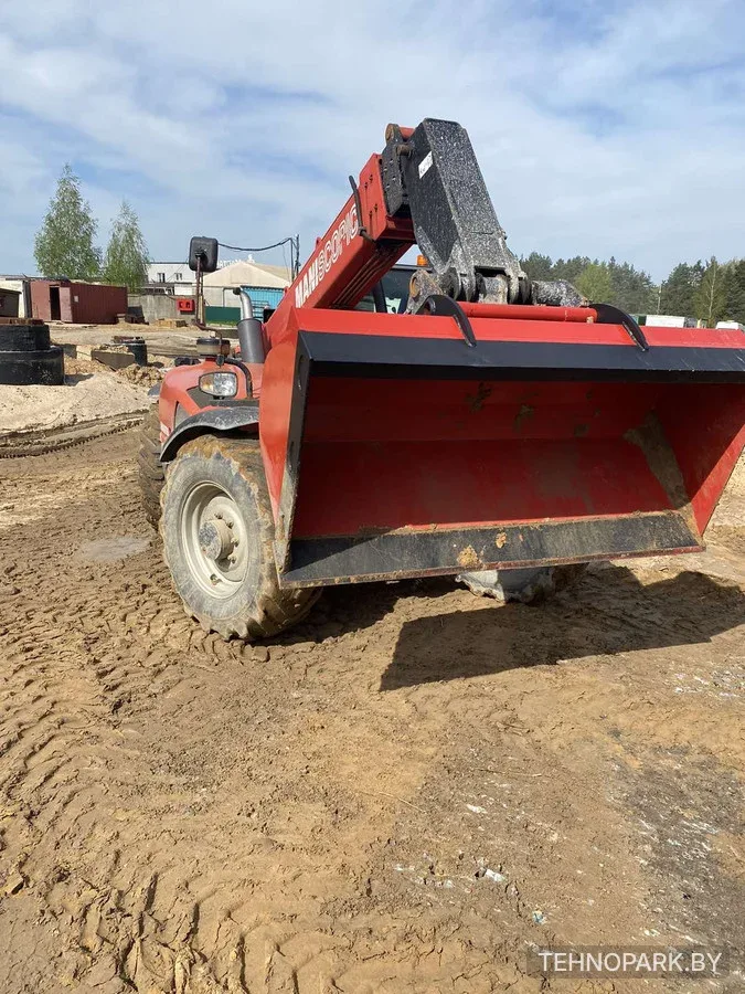 Аренда погрузчика Manitou 932 с гидробуром D=300 мм (глубина до 7.5 м)