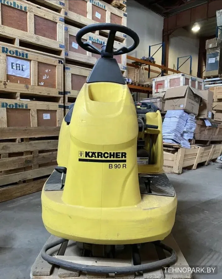 Аренда аккумуляторной поломоечной машины Karcher B 90 R (3300 м²/ч)