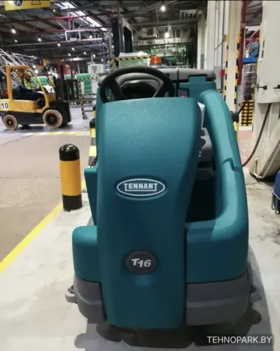 Долгосрочная аренда поломоечной машины-райдера Tennant T16 (2022 г.)