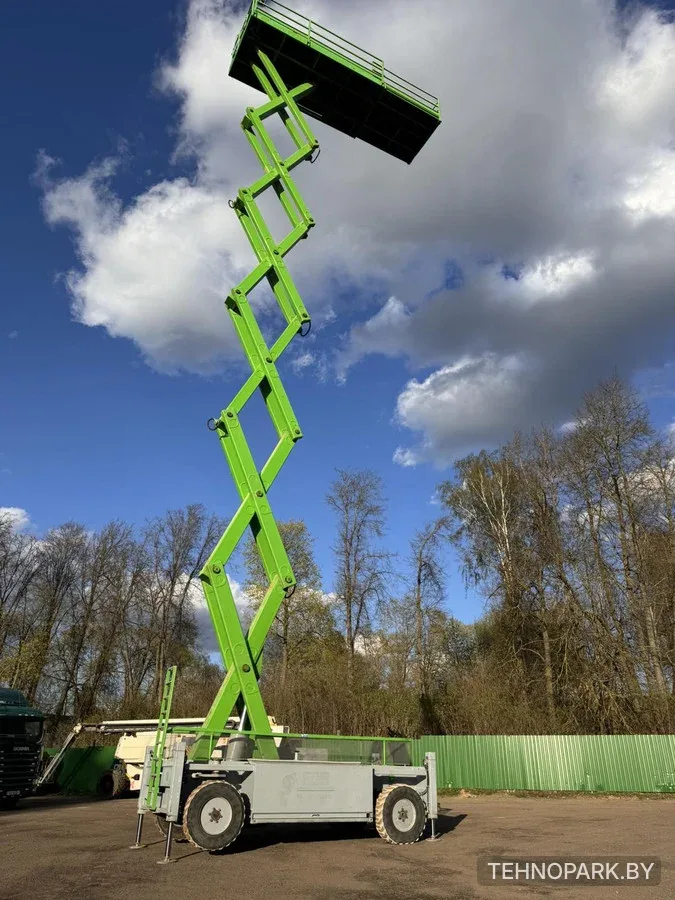 Аренда высотного подъемника JLG LiftLux SL245-25 (26.5 метра)