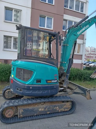 Аренда мини-экскаватора Sunward SWE35UF от собственника