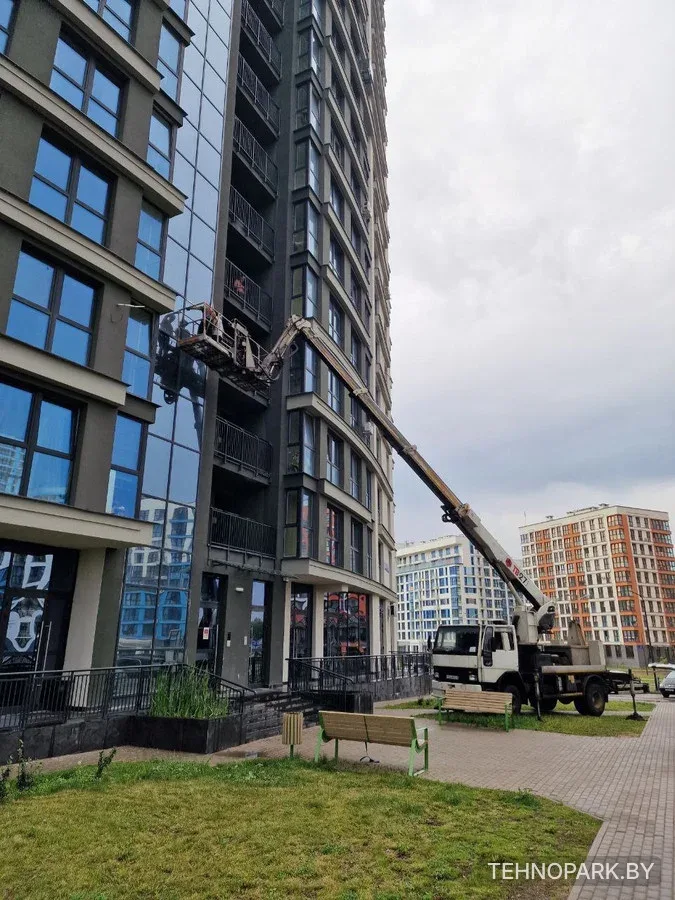Аренда автовышки 28 м с раздвижной люлькой до 3.6 метра