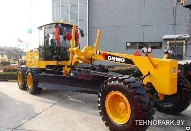 Аренда дорожного автогрейдера XCMG GR18 с импортными узлами ZF и Cummins